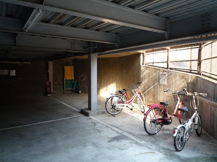 千里丘コ－ポの物件外観写真