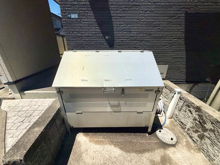 ア・ラ・モ－ド下島の物件外観写真