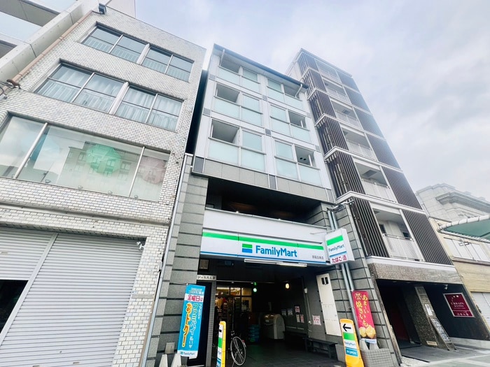 サンジュネス五条の物件外観写真