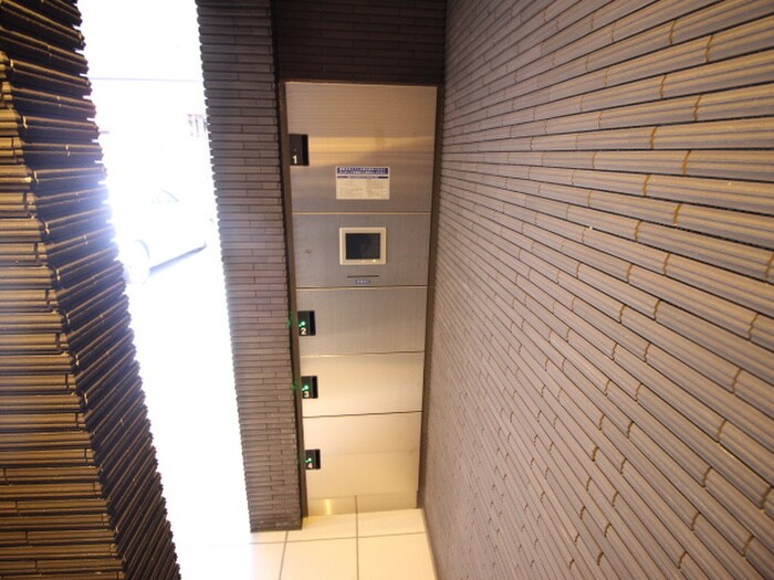 ブライジングの物件外観写真