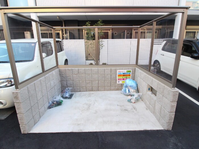 ブライジングの物件外観写真