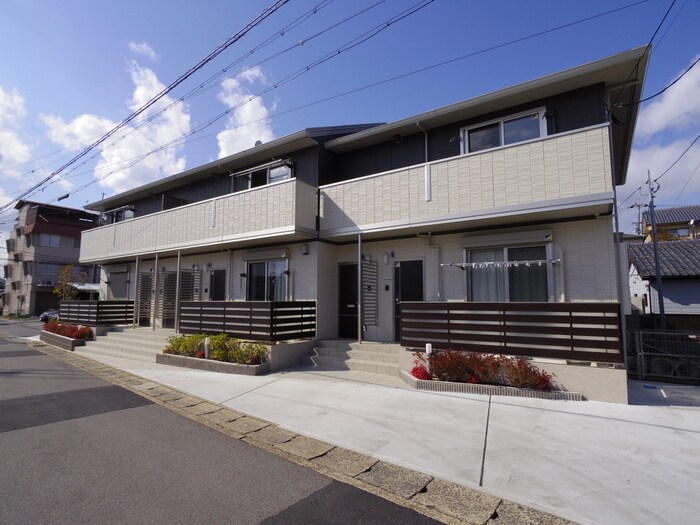 ウノ アルボルの物件外観写真