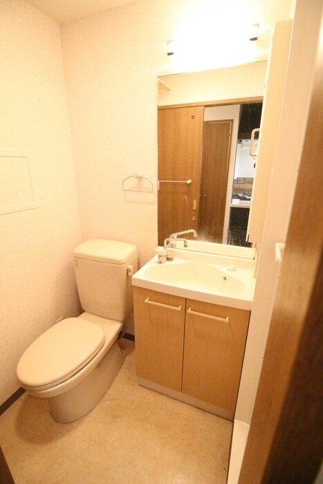 ベラジオ烏丸三条(302)の物件内観写真