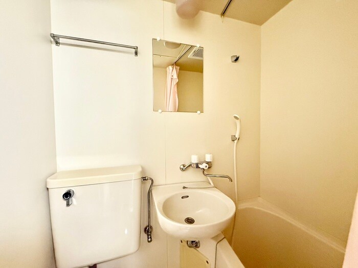 ハイネス香里の物件内観写真