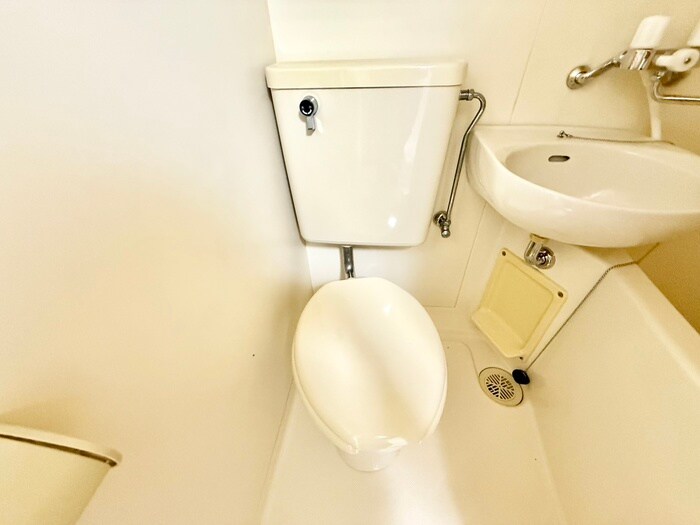 ハイネス香里の物件内観写真