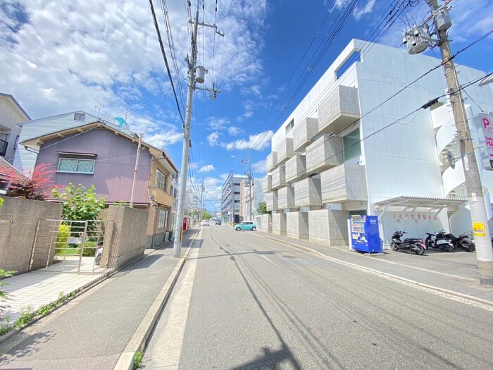 MONO COMODO WESTの物件外観写真