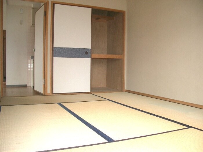 エコロＣＩＴＹ七松の物件内観写真