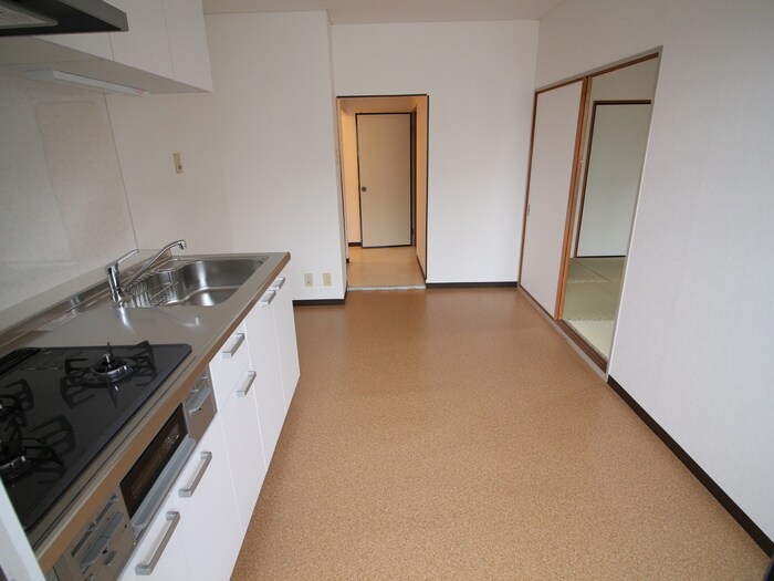 ハイツ・アビ－ロ－ドの物件内観写真