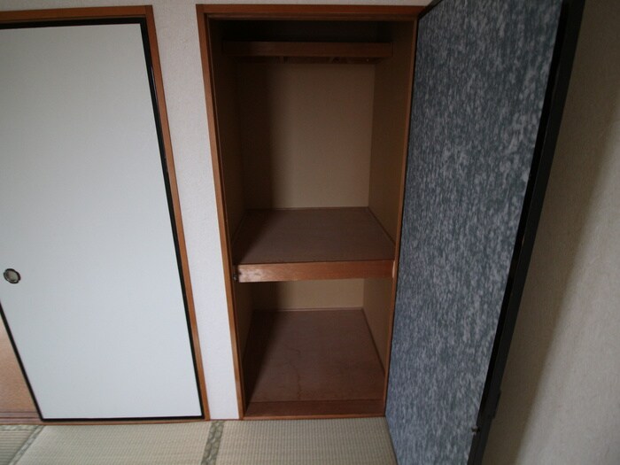 ハイツ・アビ－ロ－ドの物件内観写真