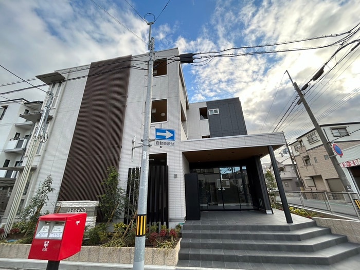 ヴィクトワール庄の物件外観写真