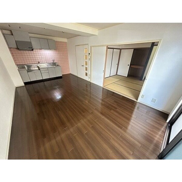 ファミリアル隆樹の物件内観写真