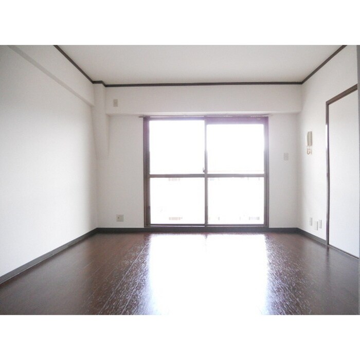 ファミリアル隆樹の物件内観写真