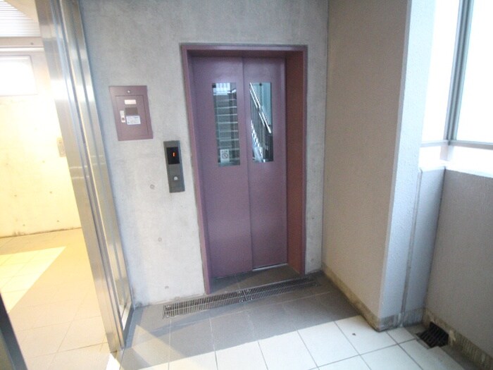 シ－ガルハイツ三宮の物件外観写真