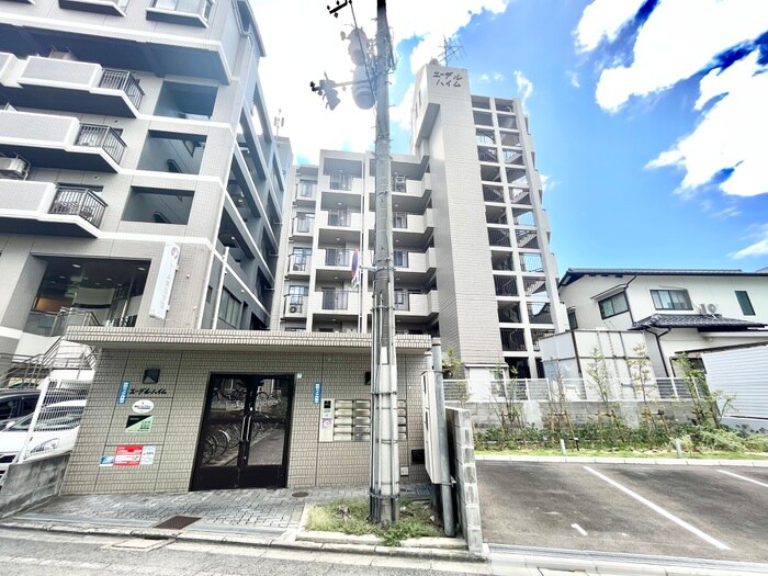 エ－デルハイムの物件外観写真