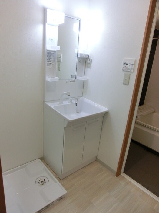 アム－ル　レオの物件内観写真