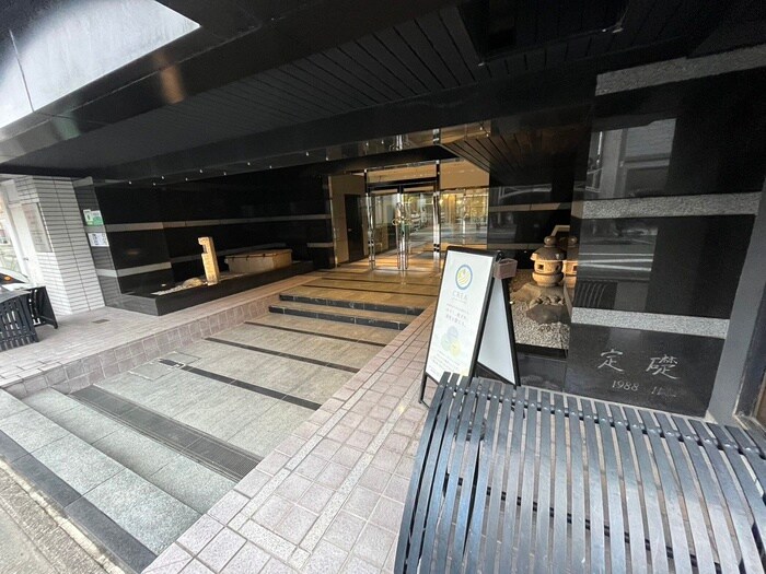 御所西ロイヤルプラザの物件外観写真