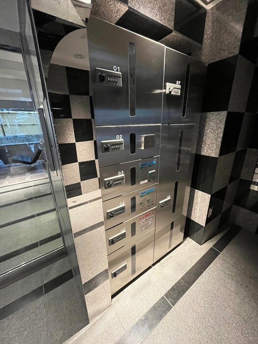 御所西ロイヤルプラザの物件外観写真