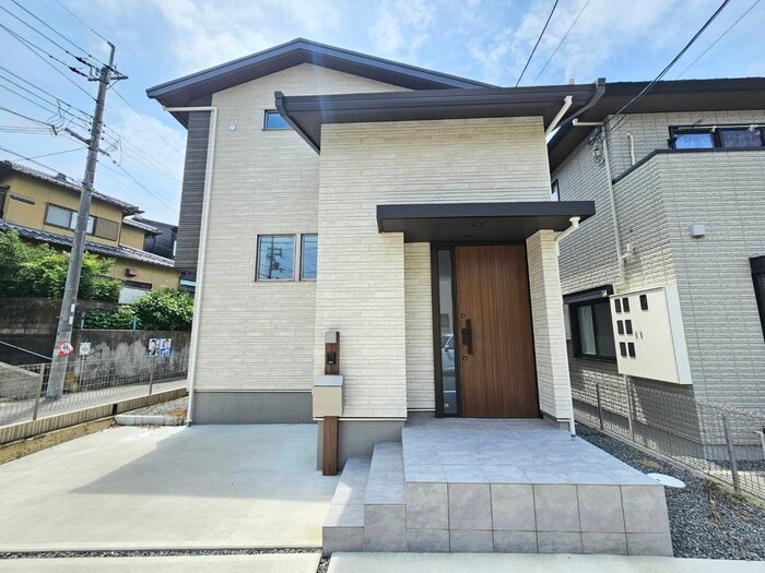 六躰町貸家の物件外観写真