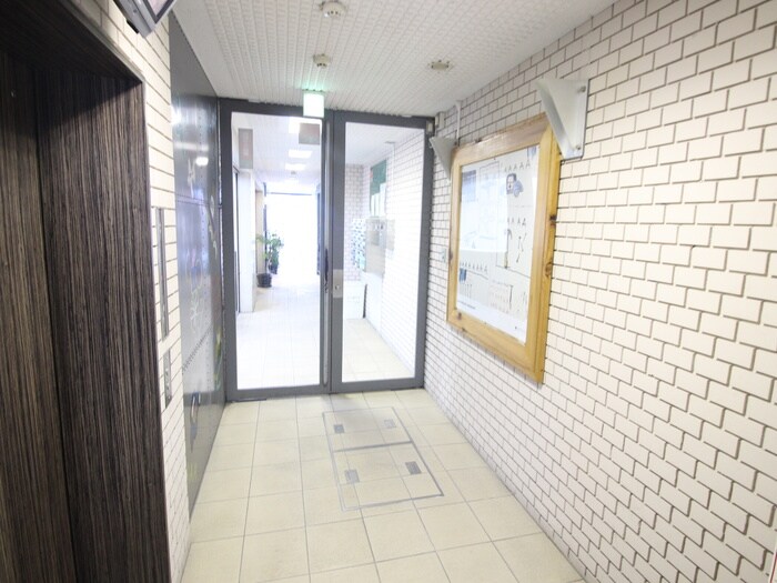 オズコートの物件外観写真