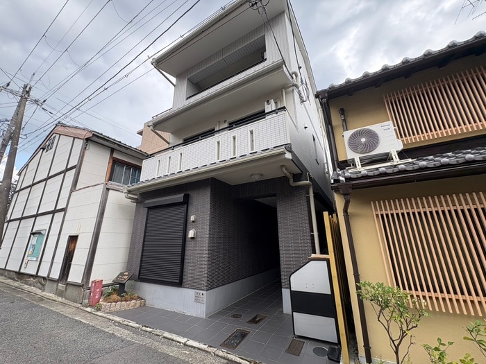 フルール川端の物件外観写真