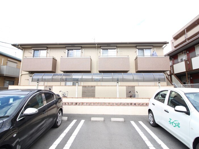 ヴィラ・エタ－ナルの物件外観写真