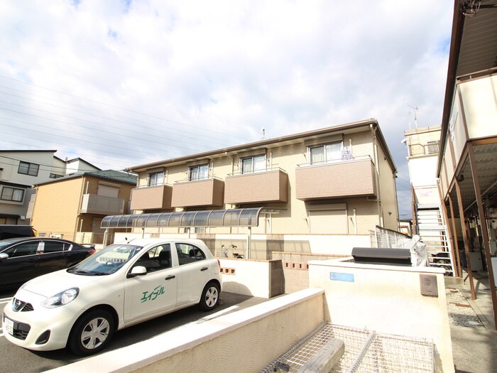 ヴィラ・エタ－ナルの物件外観写真