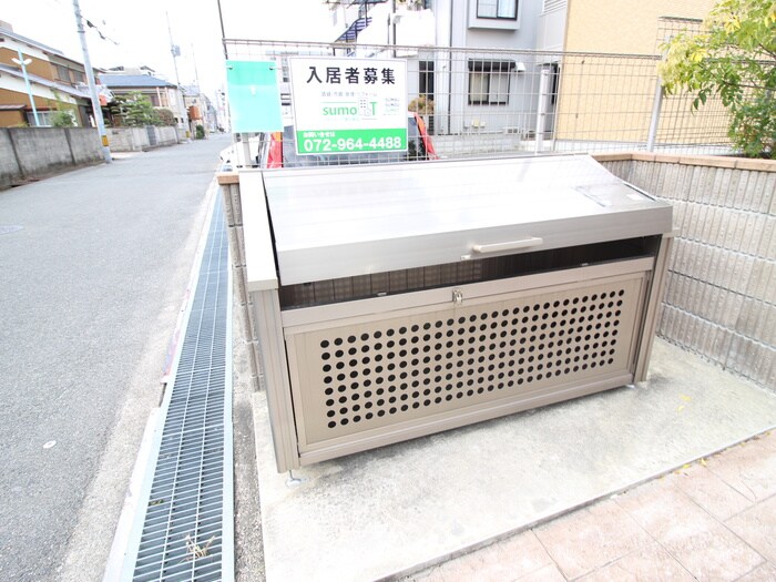 ヴィラ・エタ－ナルの物件外観写真