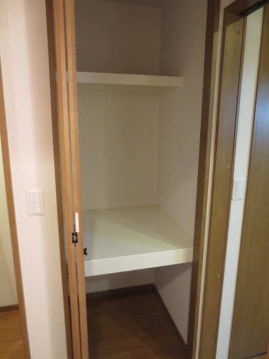 ヴィラ・エタ－ナルの物件内観写真