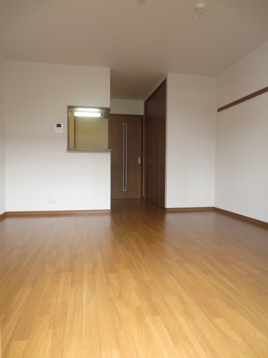 ヴィラ・エタ－ナルの物件内観写真