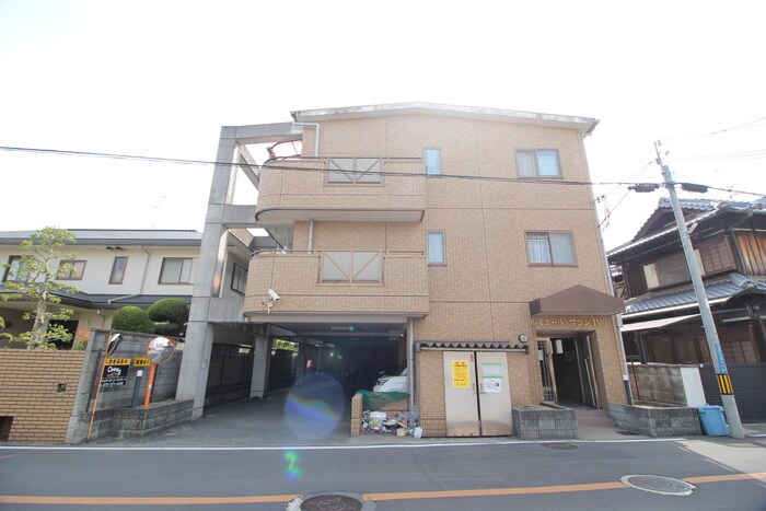 ルミエ－ル・マゴジⅣの物件外観写真