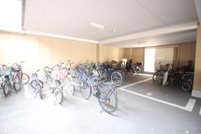 ルミエ－ル・マゴジⅣの物件外観写真