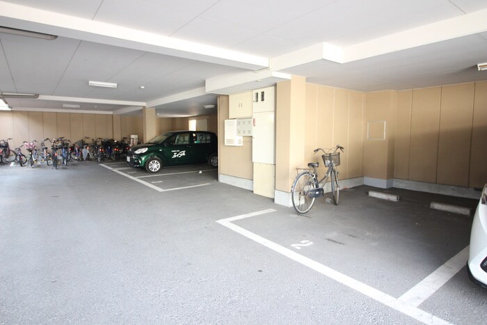 ルミエ－ル・マゴジⅣの物件外観写真