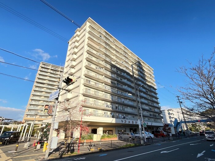 寝屋川東ﾌｧﾐﾘｰﾀｳﾝ北１番館(603)の物件外観写真