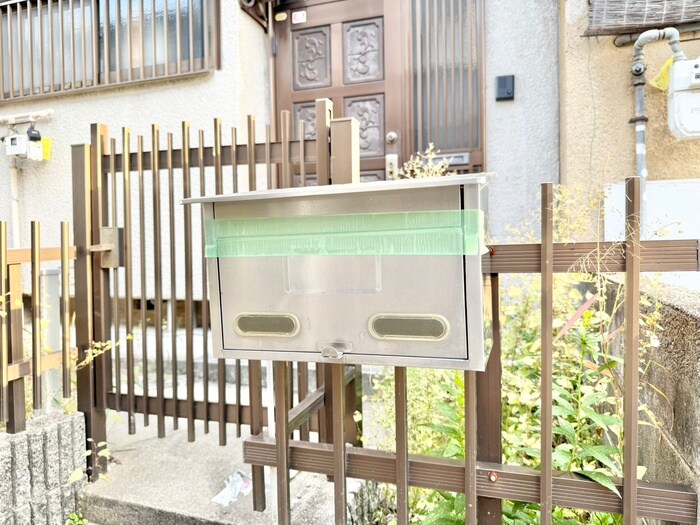 小倉町南堀池67-33テラスハウスの物件外観写真