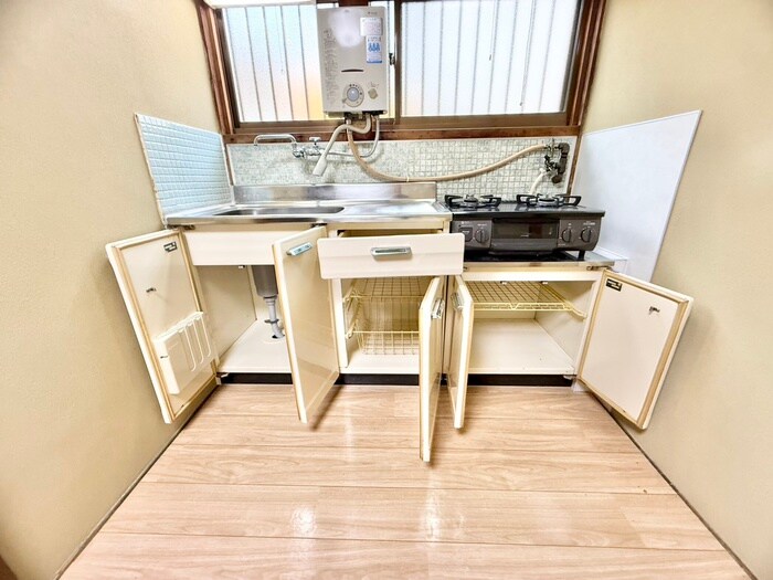 小倉町南堀池67-33テラスハウスの物件内観写真