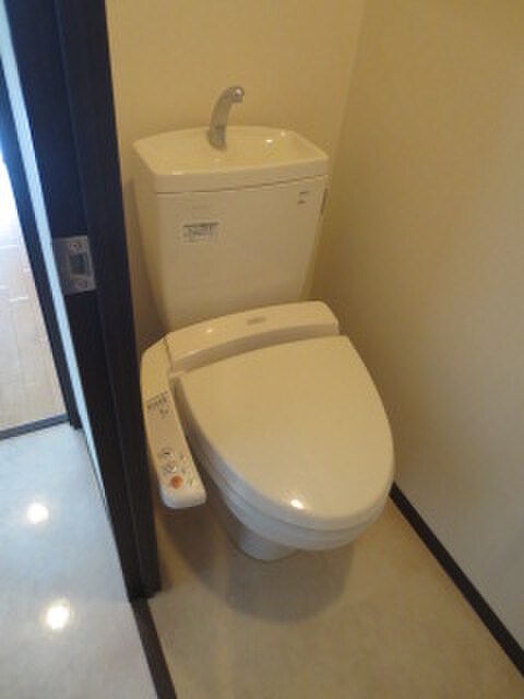 プレジオ江坂の物件内観写真