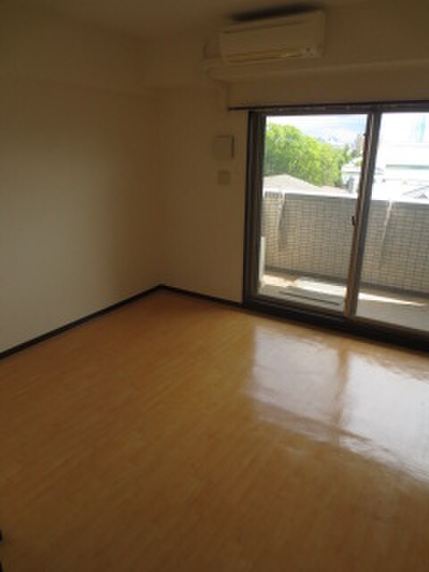 プレジオ江坂の物件内観写真