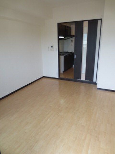 プレジオ江坂の物件内観写真