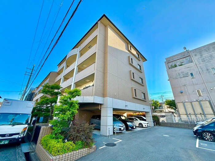 ラフィーネ武庫之荘の物件外観写真