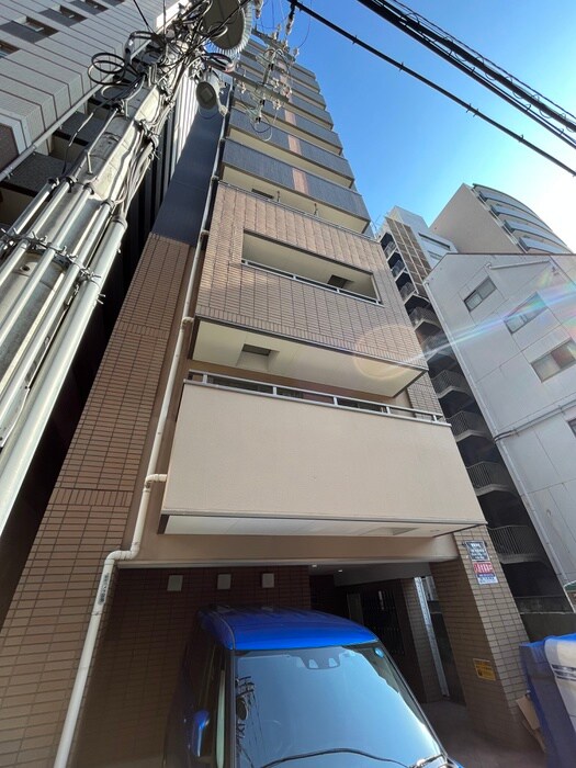 HUｇE1の物件外観写真