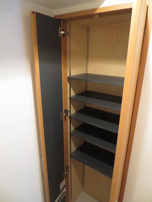 HUｇE1の物件内観写真