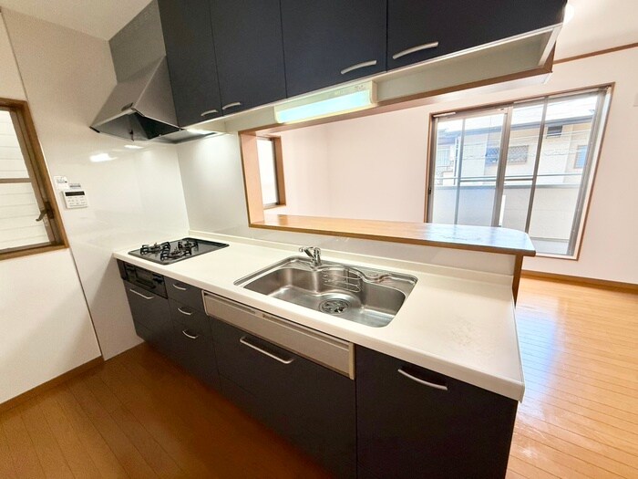 田井町貸家の物件内観写真