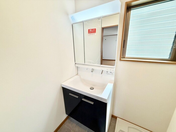 田井町貸家の物件内観写真