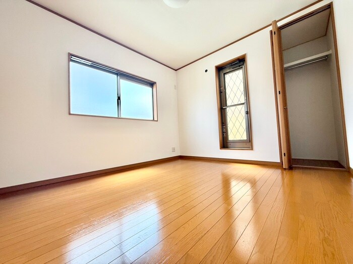 田井町貸家の物件内観写真