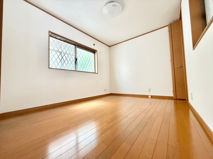 田井町貸家の物件内観写真