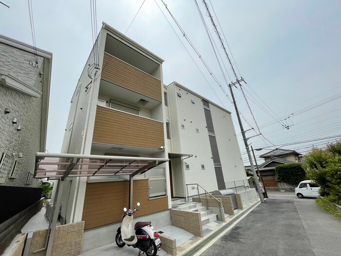 クリエオーレ藤阪元町の物件外観写真