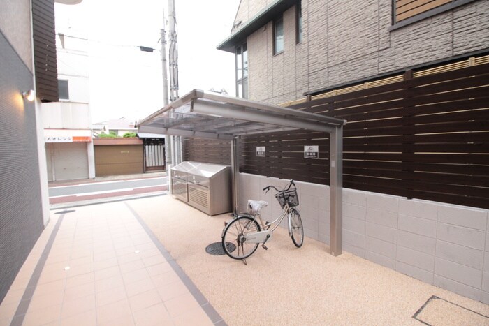 ヴィラ・プラスワンの物件外観写真