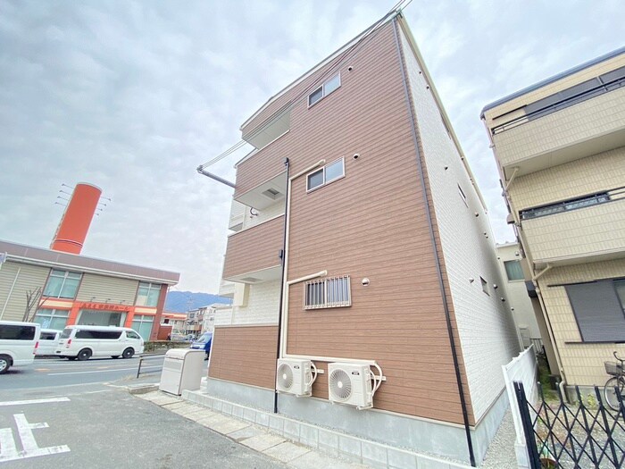 Ｆ　ａｓｅｃｉａ　Ｅｐｉｃの物件外観写真