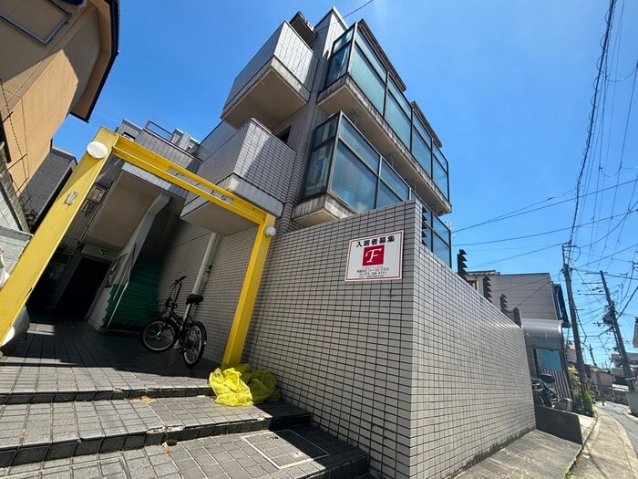 Cecial太秦の物件外観写真