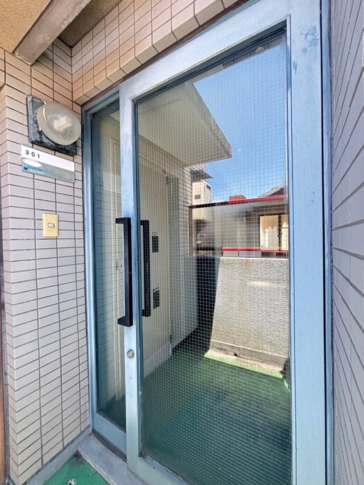 Cecial太秦の物件外観写真